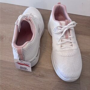 New! Skechers Arch Fit Women’s Black Sneakers Size 10 EU 40